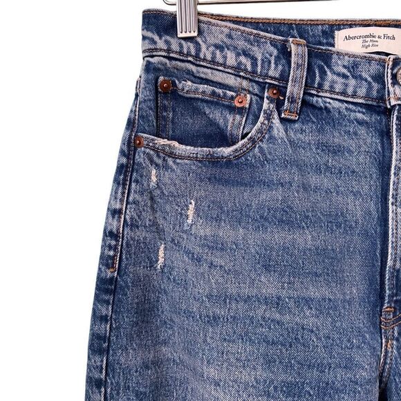 Abercrombie & Fitch The Mom High Rise Distressed Jeans in Size 8R | W29 - Picture 6 of 9